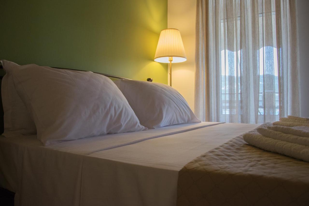 Apartamento Stonehouse With Wonderful Seaview Samos Town Exterior foto